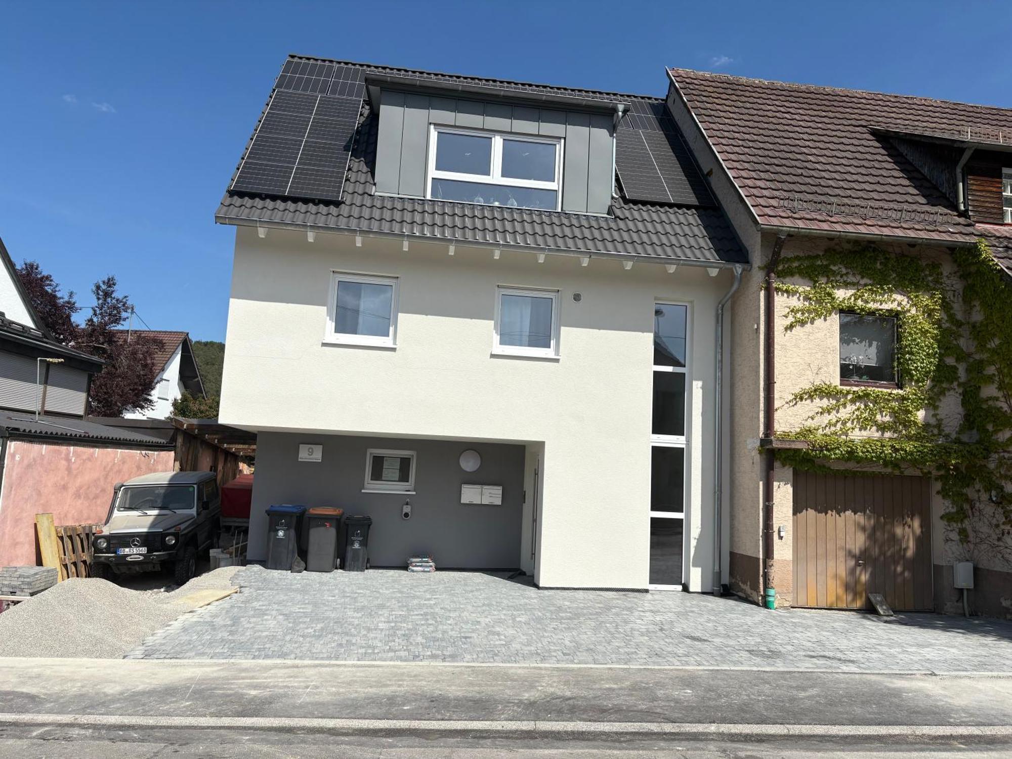 Stylisches Maybach Appartement Mit Terrasse Fuer 5 Personen, 5 Betten, Grosse Kochinsel, Homeoffice Mit 250Mbit Wlan Aidlingen Buitenkant foto